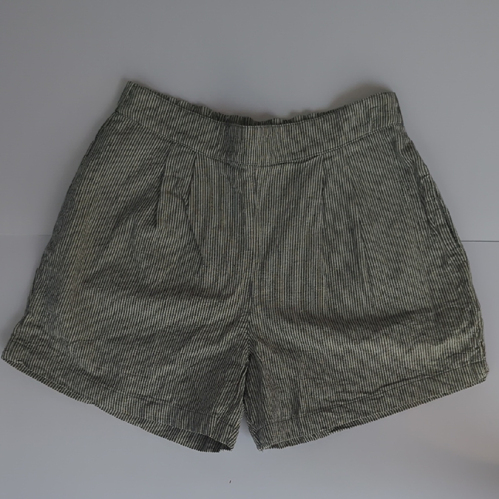 Boutique Linen Striped Women's Shorts
